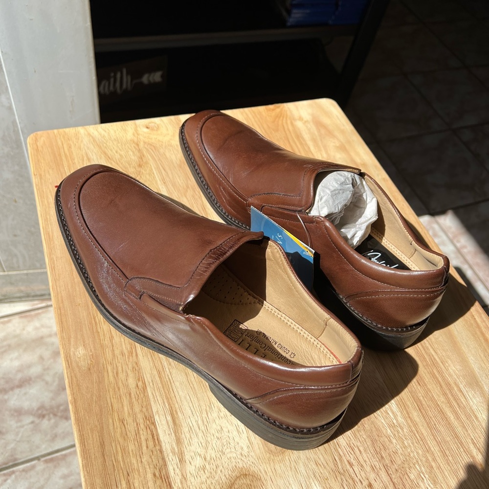Men’s Savelli Shoes